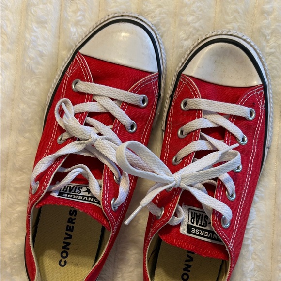 Converse Kids Red Low-Top Canvas Sneakers with White Laces - Picture 9 of 12